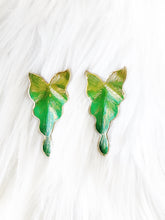 Load image into Gallery viewer, DREAMGAZE leaf earrings