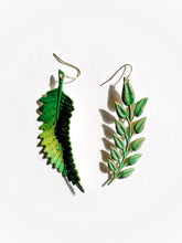 Load image into Gallery viewer, DREAMGAZE mismatched leaves earrings
