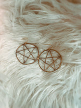 Load image into Gallery viewer, PENTACLES earrings