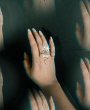 Load image into Gallery viewer, SERPENTINE ring